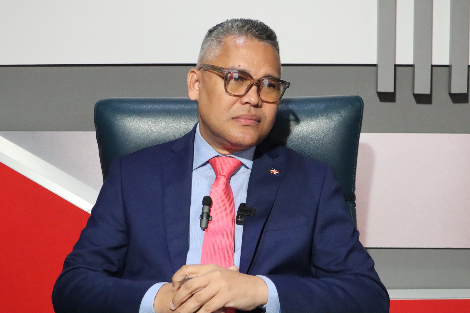 Carlos Peña pide se investigue entrega irregular de dinero por el ...